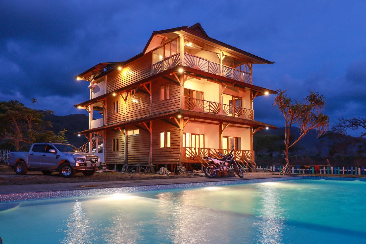 The Tree House Sumbawa Hotel Huu Exterior photo