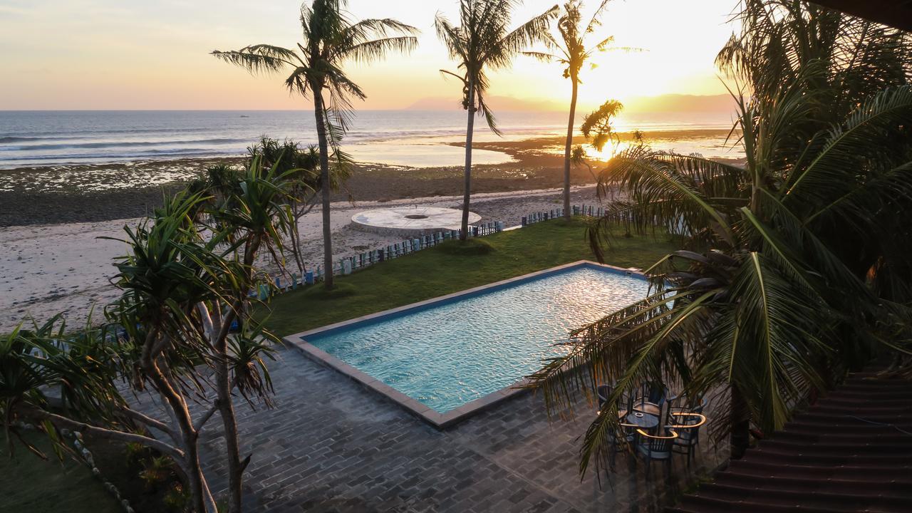 The Tree House Sumbawa Hotel Huu Exterior photo