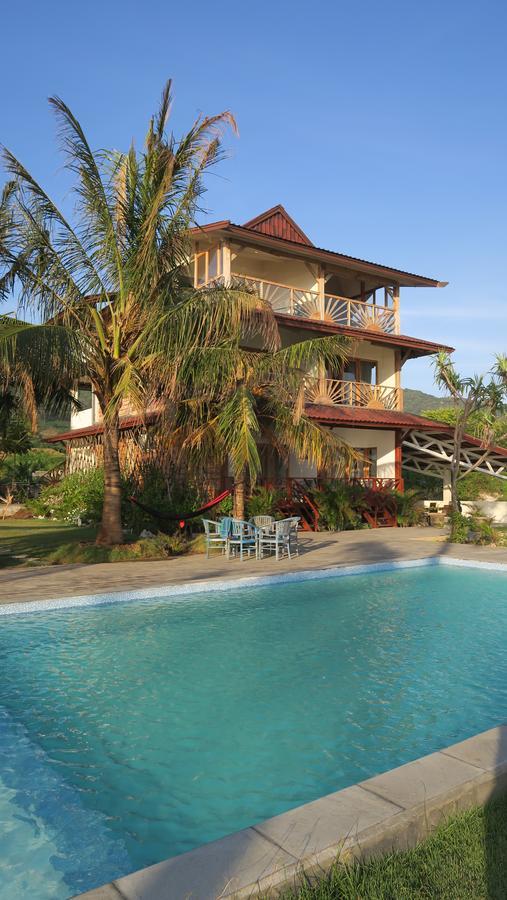 The Tree House Sumbawa Hotel Huu Exterior photo