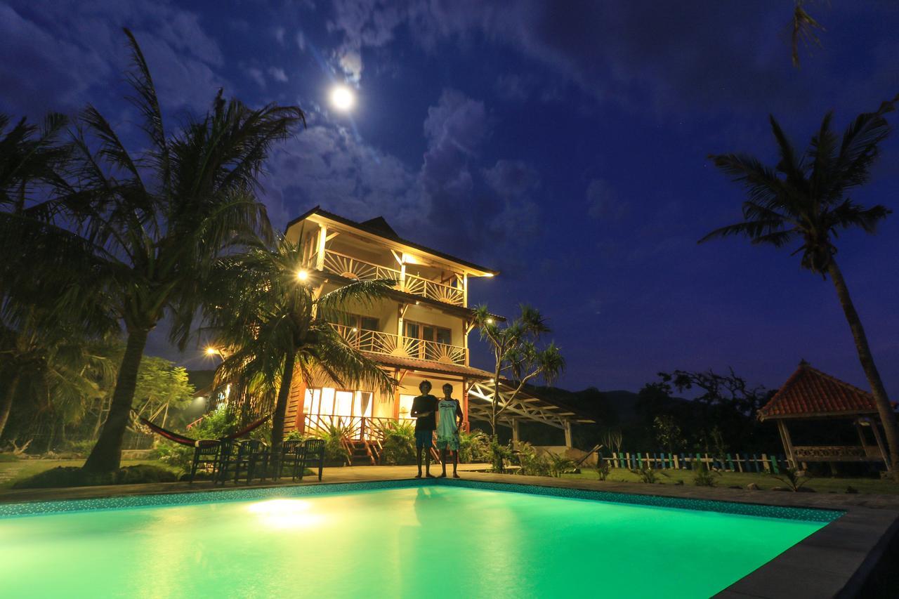 The Tree House Sumbawa Hotel Huu Exterior photo